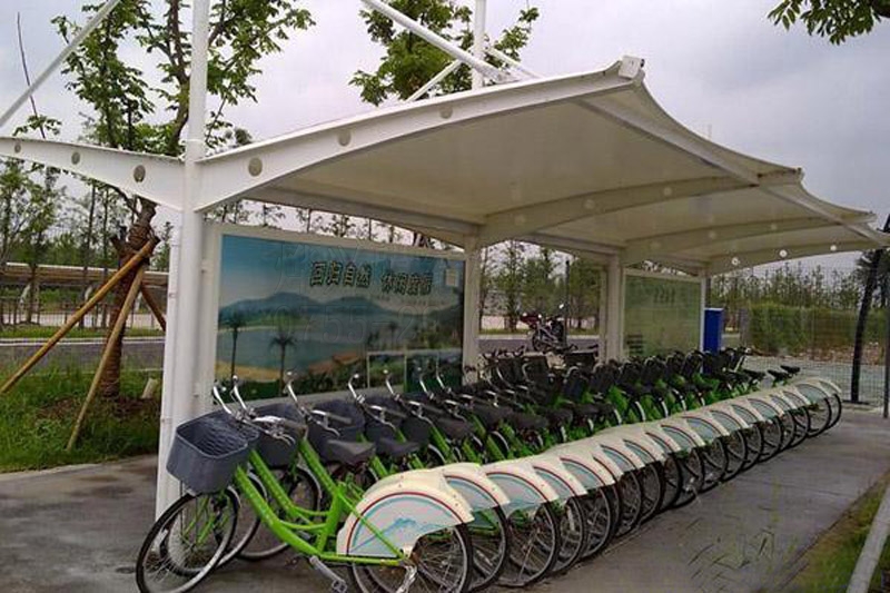 張拉膜車棚安裝找哪家膜結(jié)構(gòu)公司好？